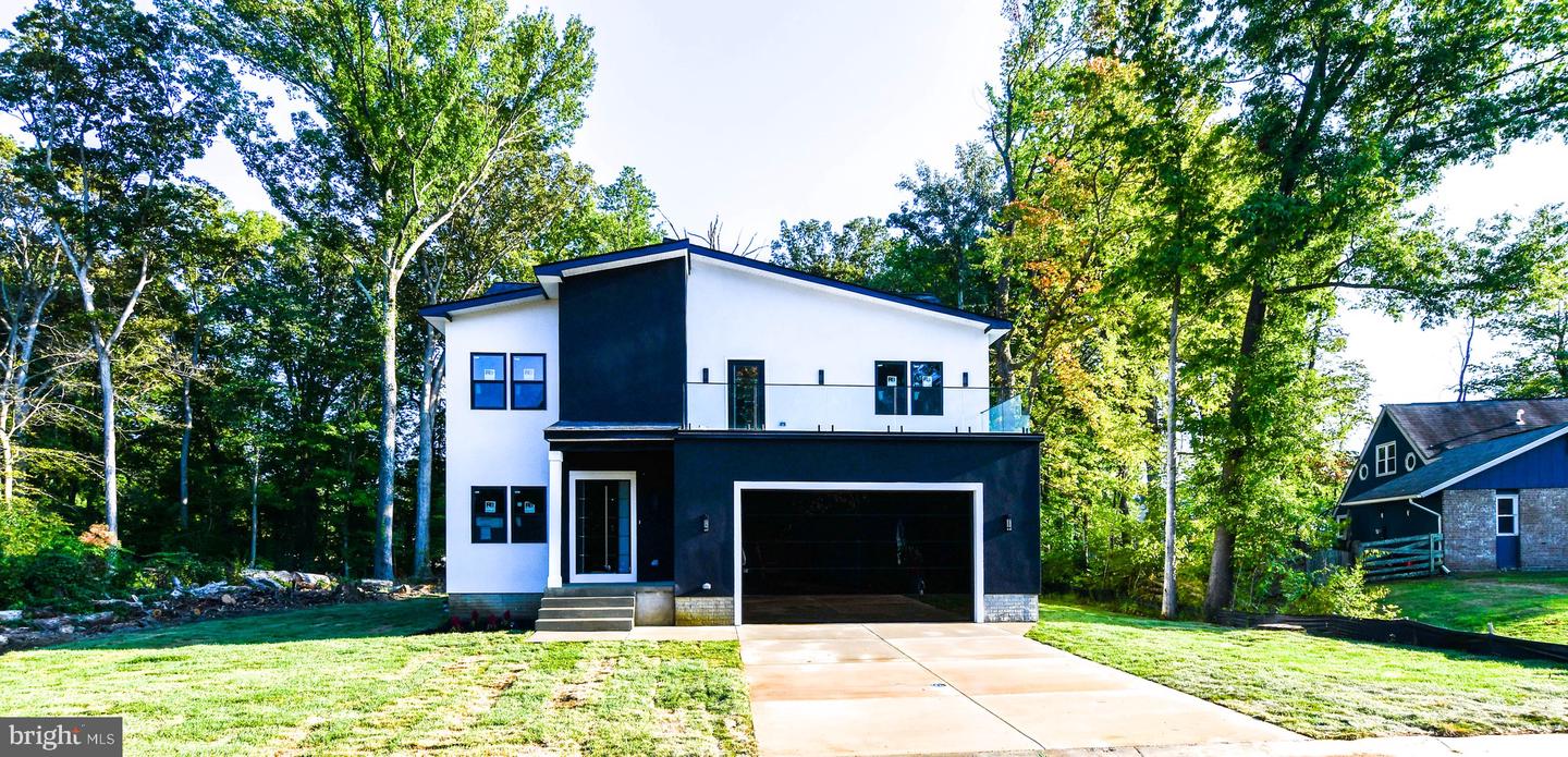 16305 Ayrwood Ln — photo