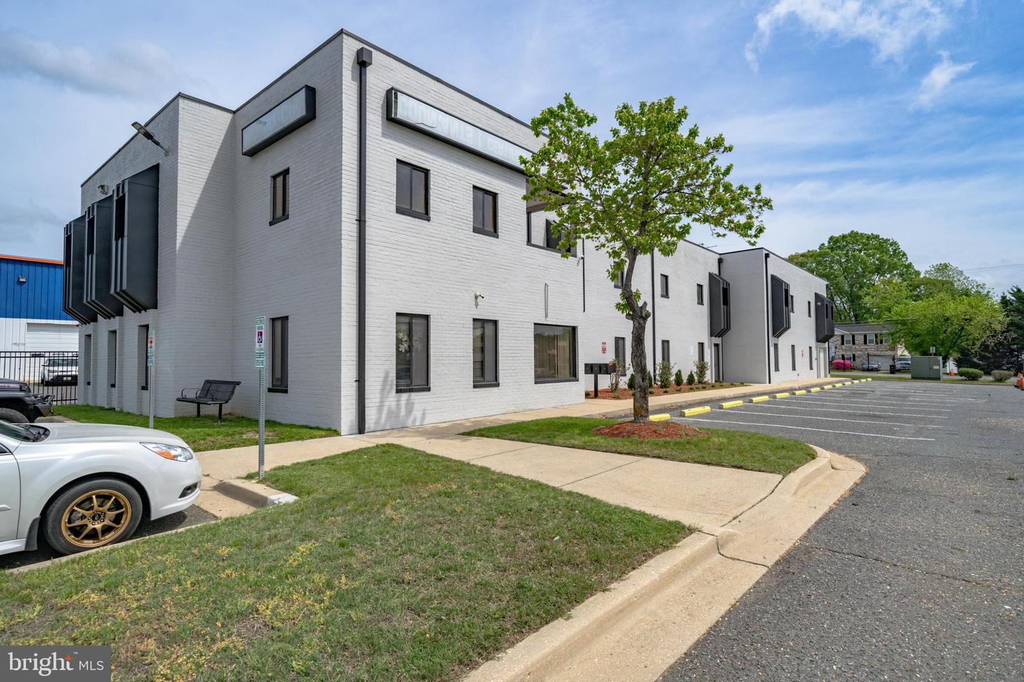 8023 Malcolm Rd — photo