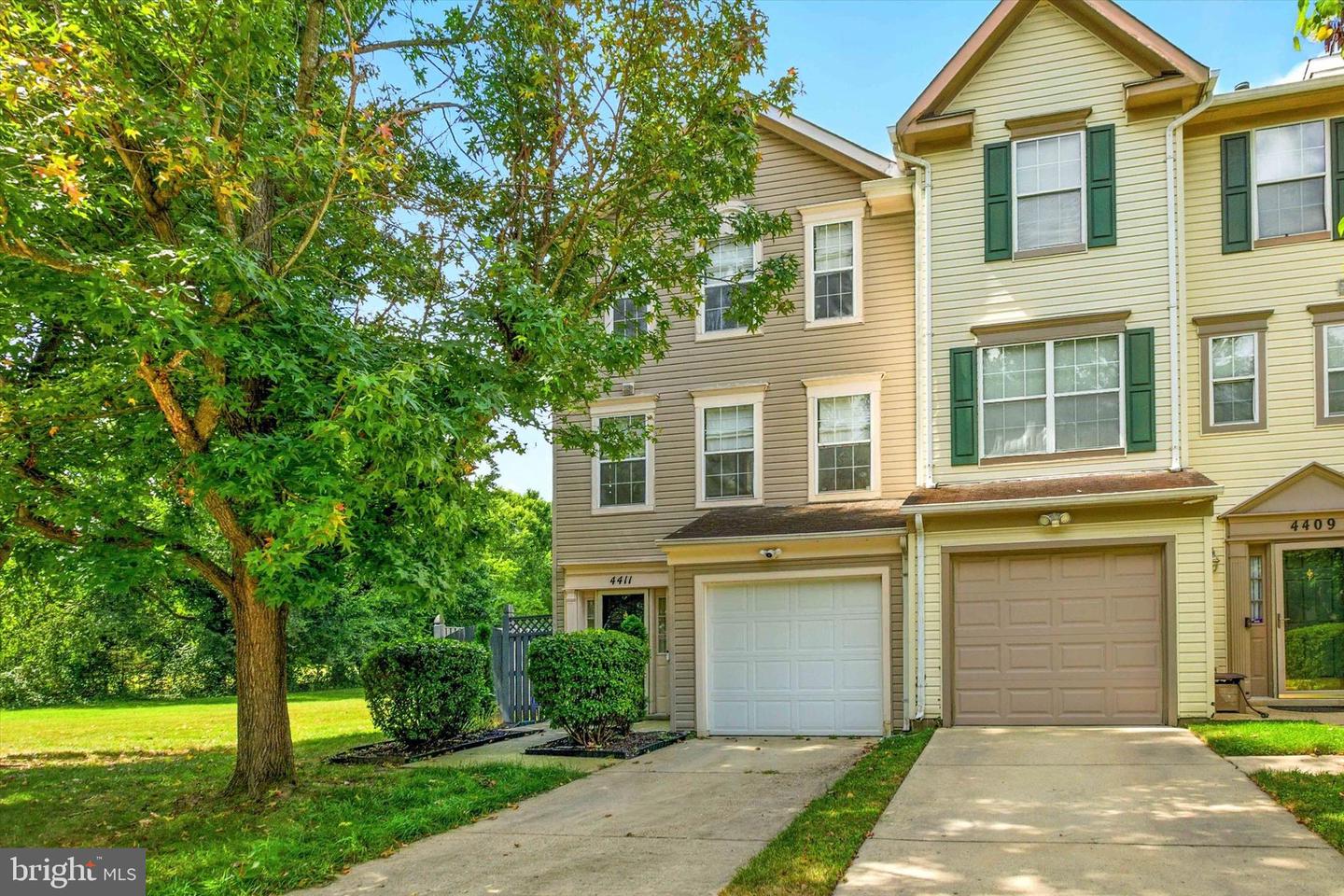 4411 Beckenham Pl — photo