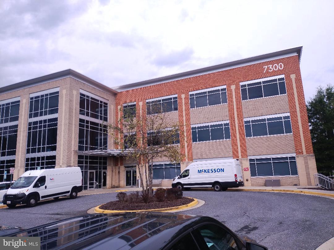 7300 Hanover Dr #103 — photo