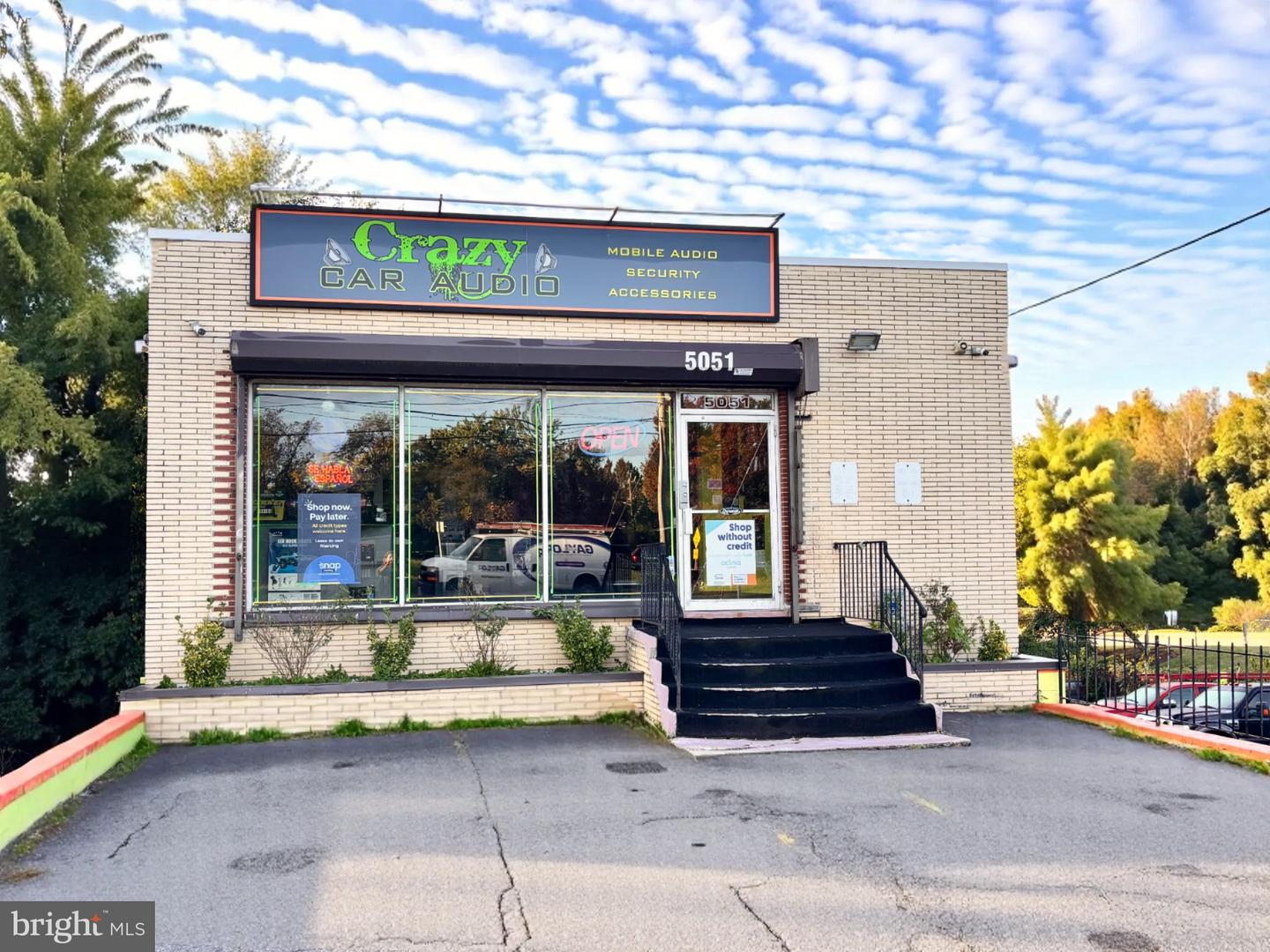5051 Greenbelt Rd — photo