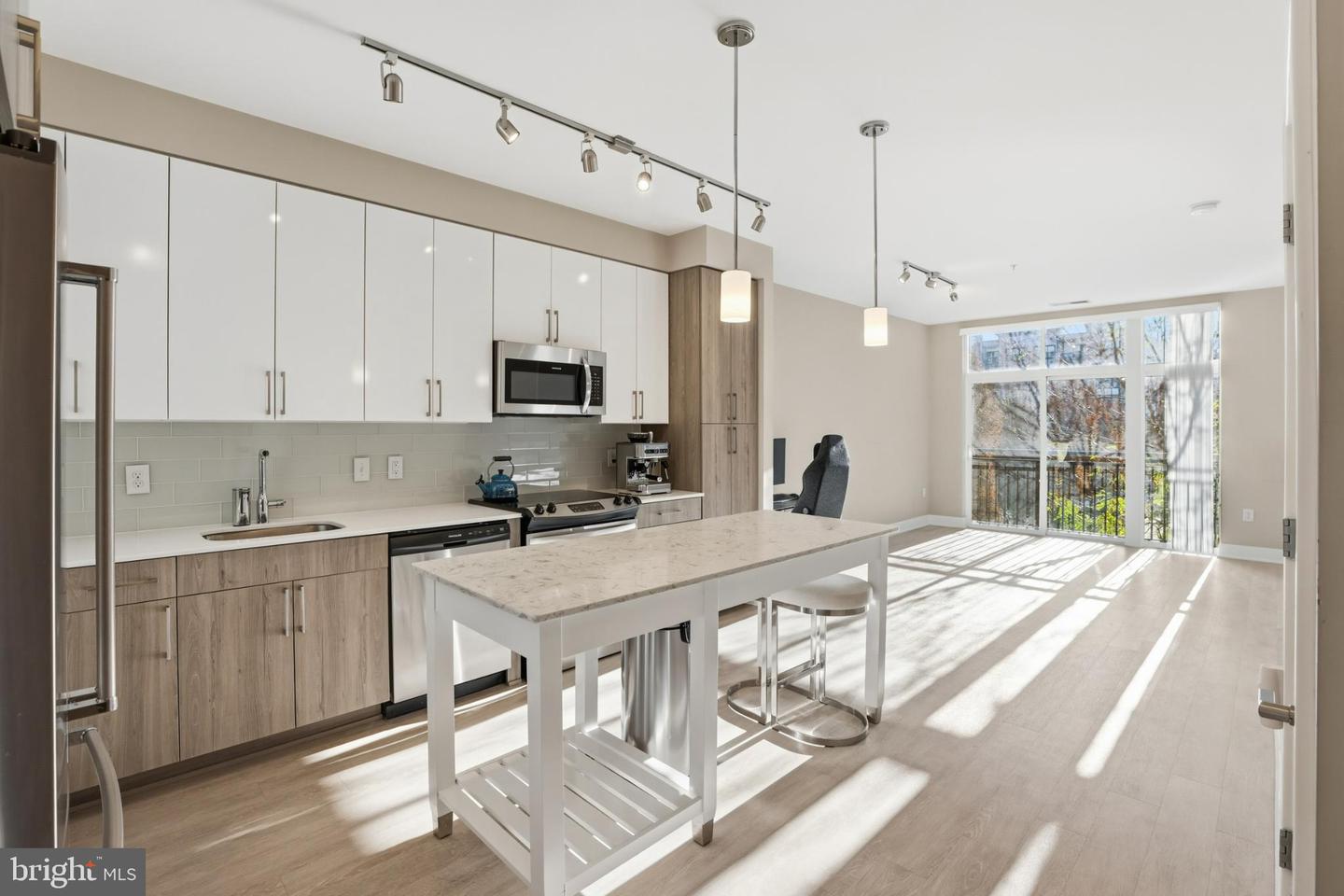 145 Riverhaven Dr #245 — photo