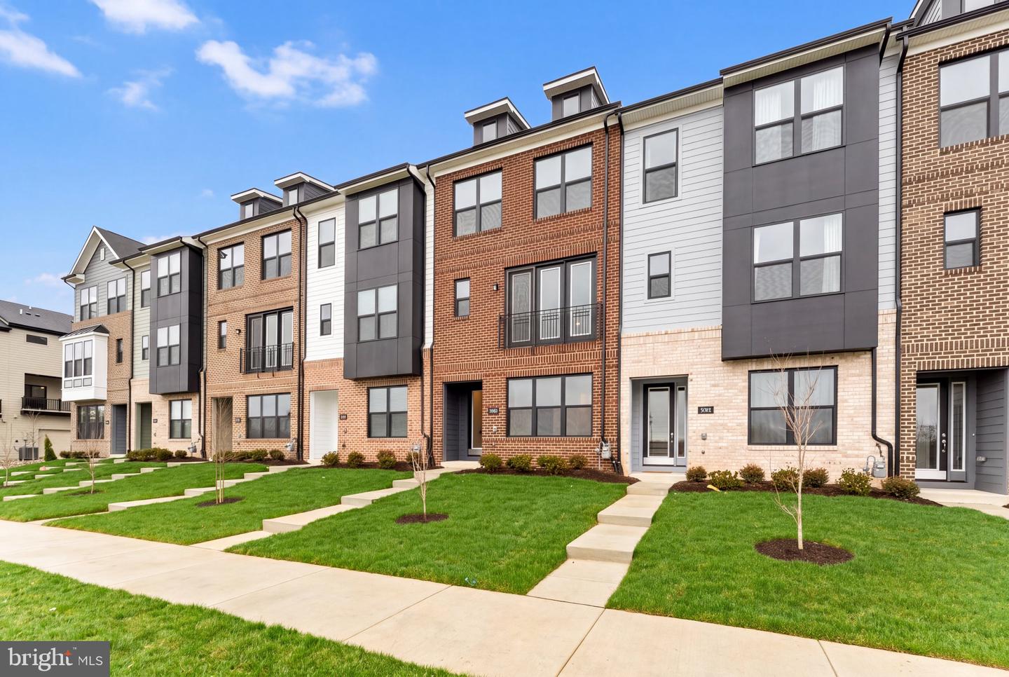 5016 Henry King Way #20F — photo