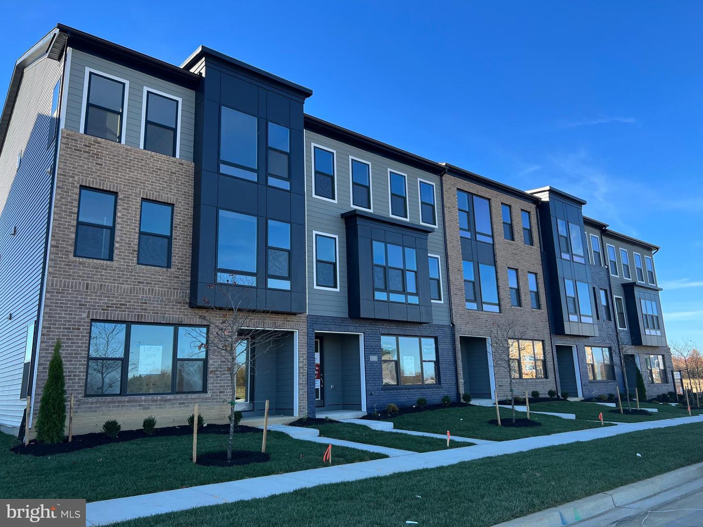 117 Summit Point Blvd #17-J — photo