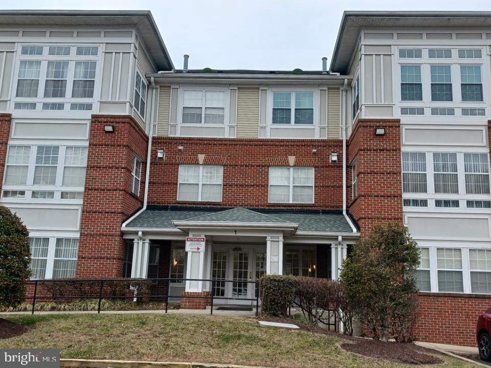 1 Cameron Grove Blvd #202 — photo