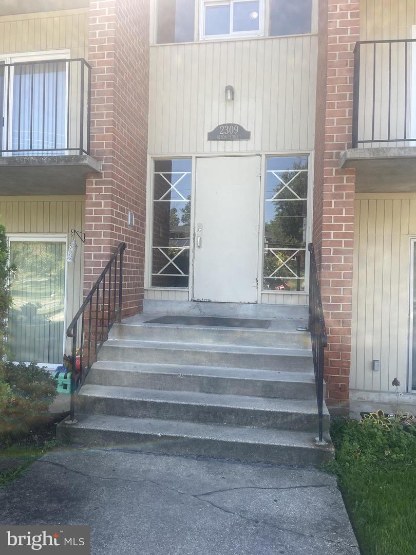 2309 Olson St ##203 — photo