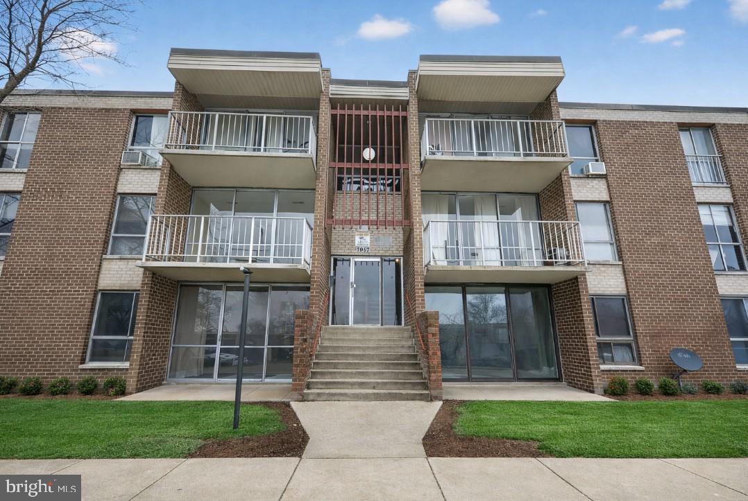 7957 Riggs Road #11, Hyattsville, MD 20783