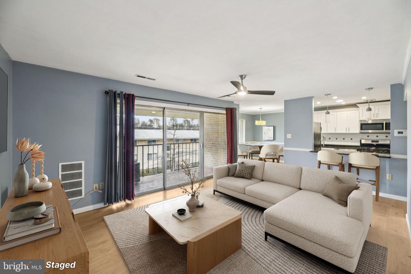 5434 85th Ave #202 — photo
