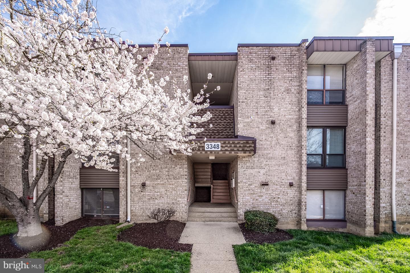 3348 Huntley Square Dr #B — photo