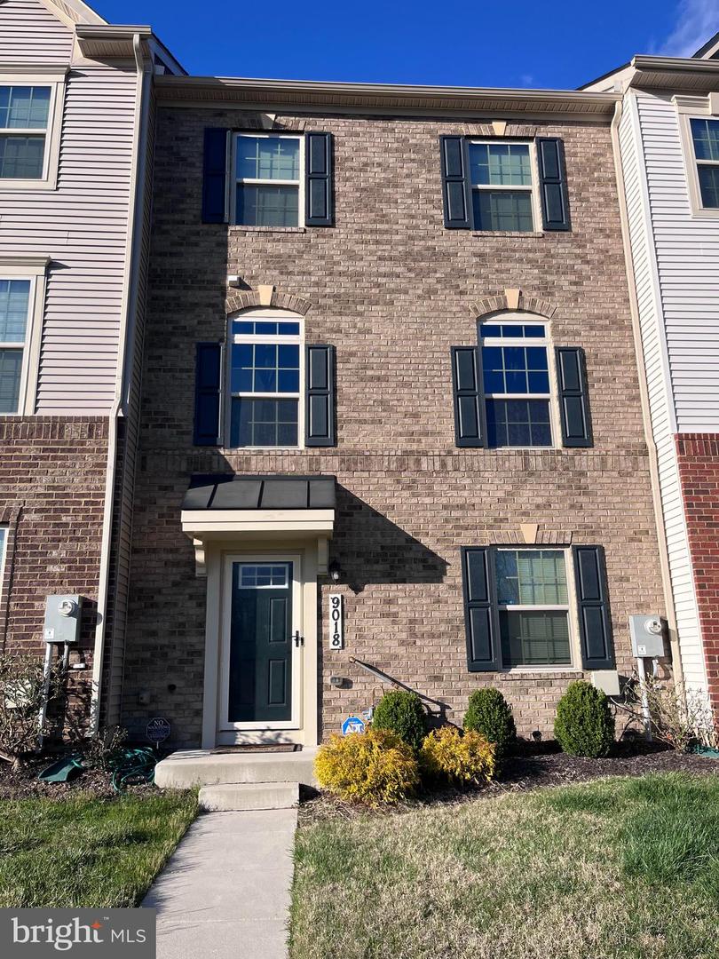 9018 Armstrong Ln #D — photo