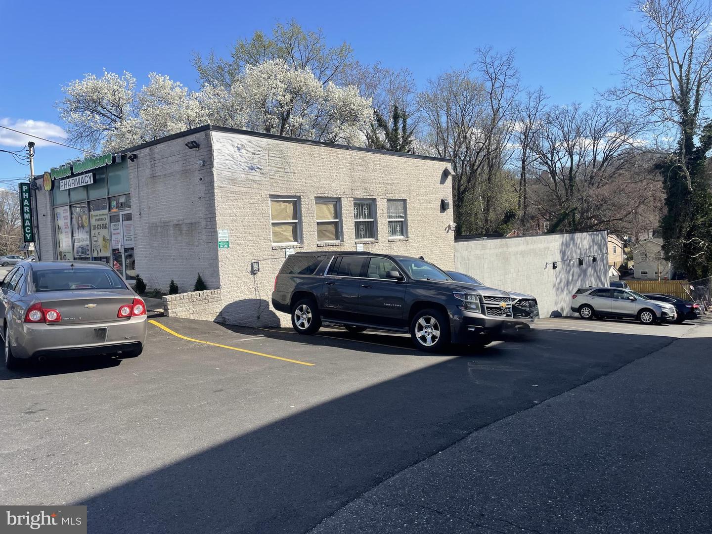5615 Landover Rd — photo