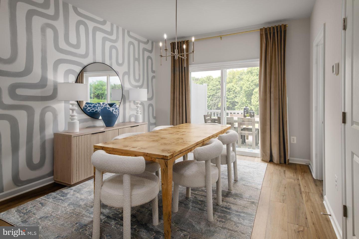 Homesite V25 Presidential Pkwy — photo