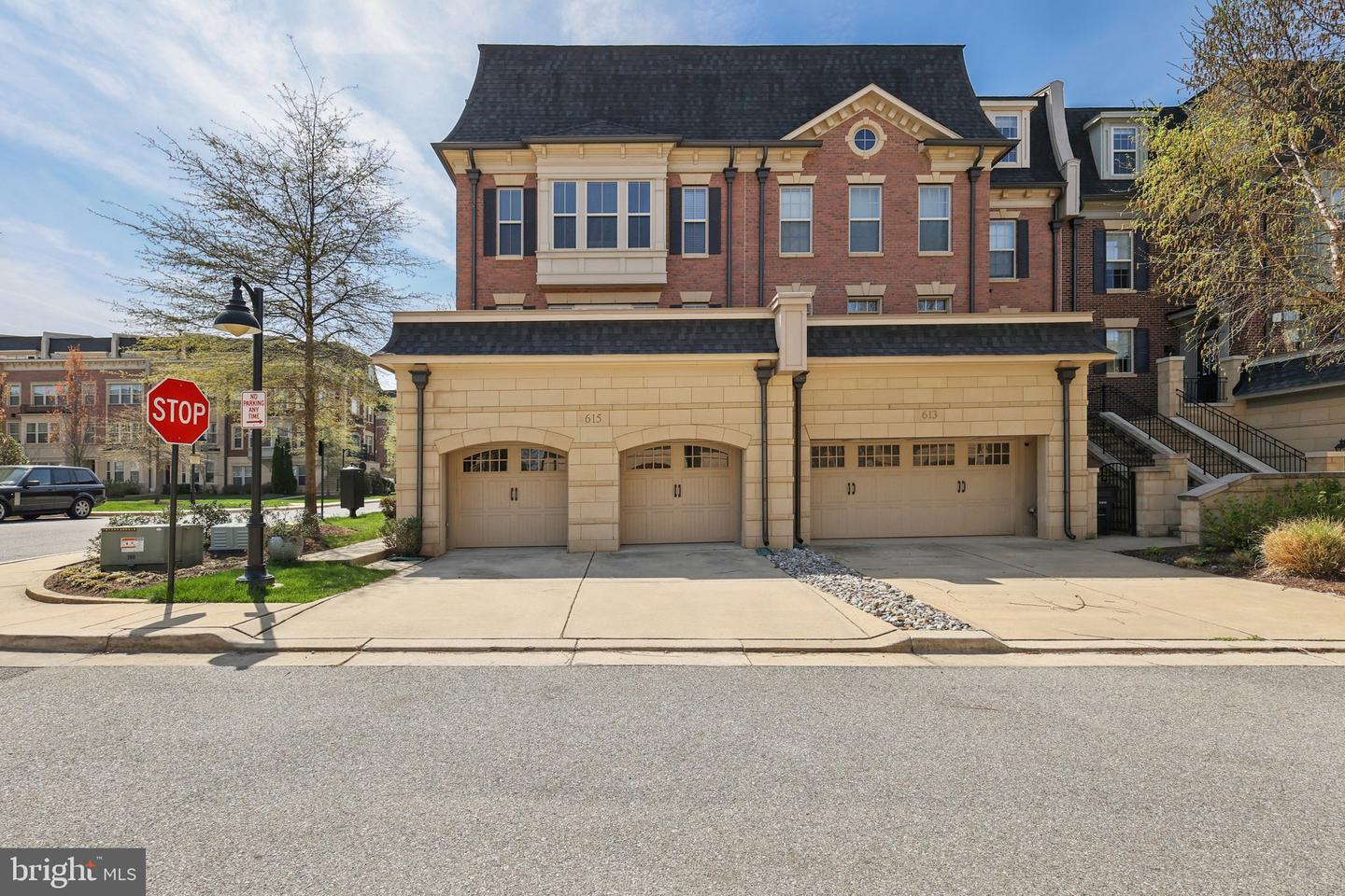 615 River Mist Dr — photo