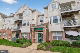 8931 Town Center Cir #6-210 — photo