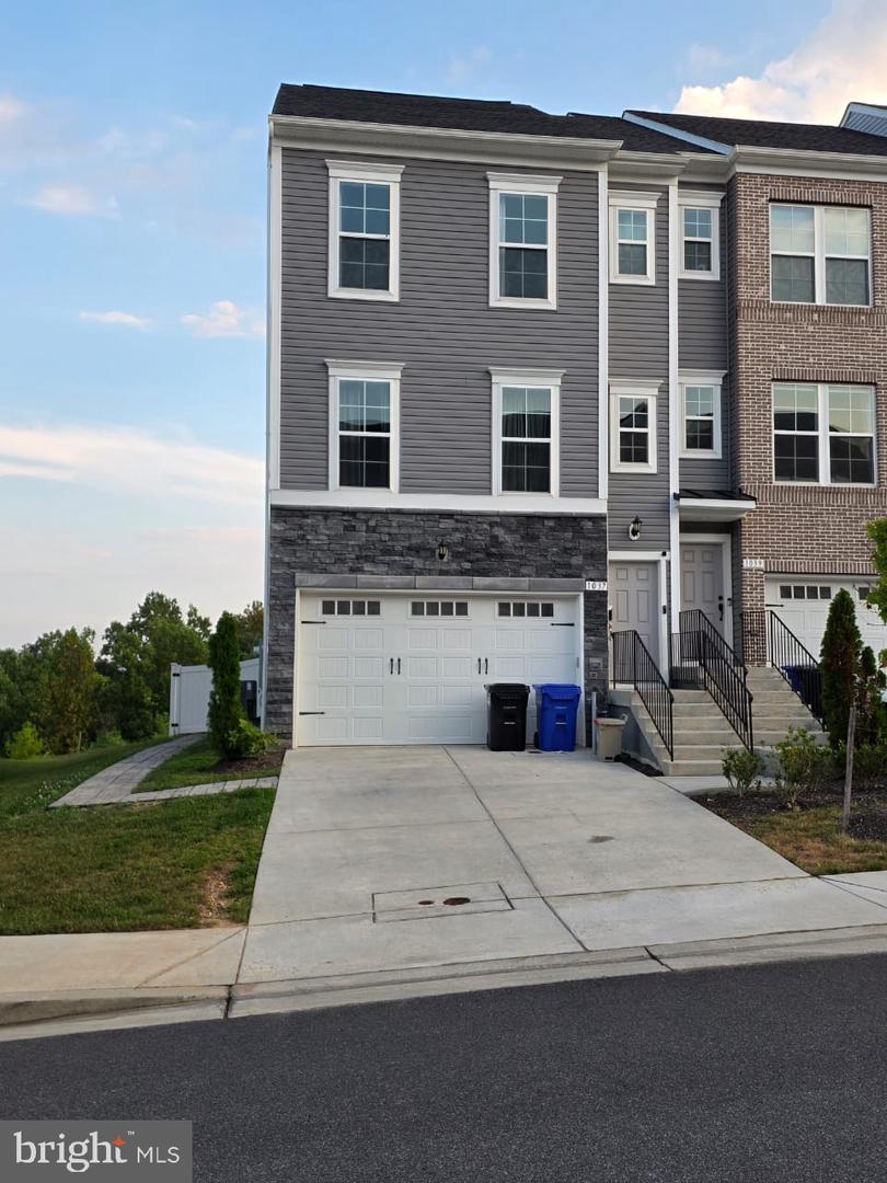 1037 Highpoint Trl — photo