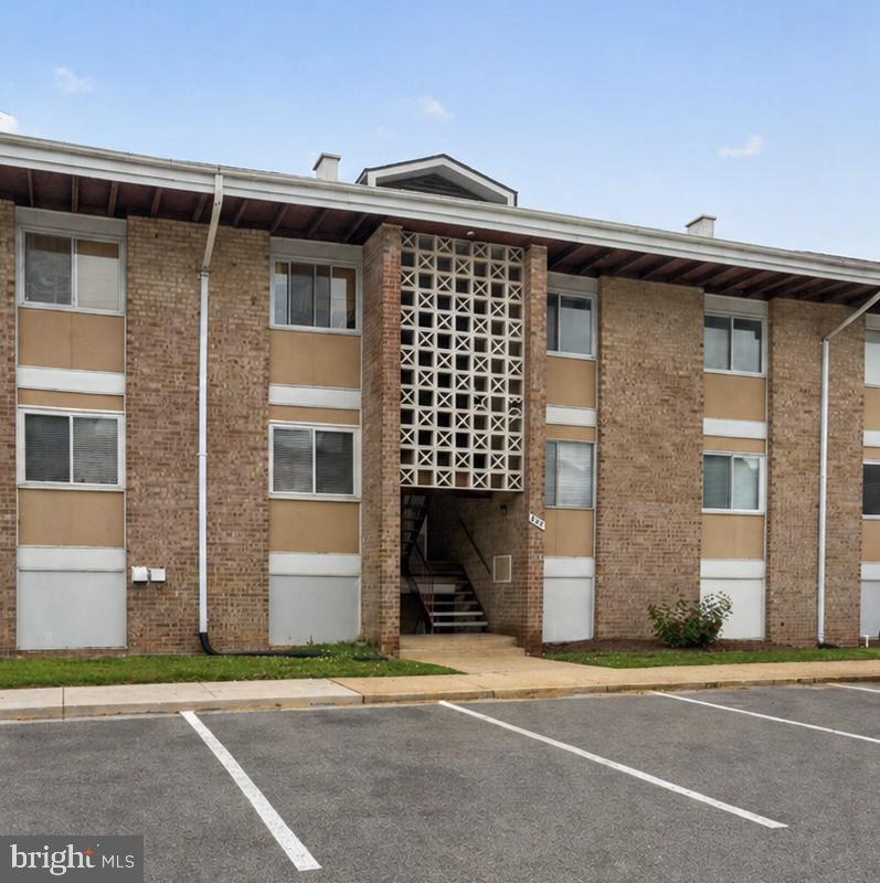529 Wilson Bridge Dr #C-2 — photo