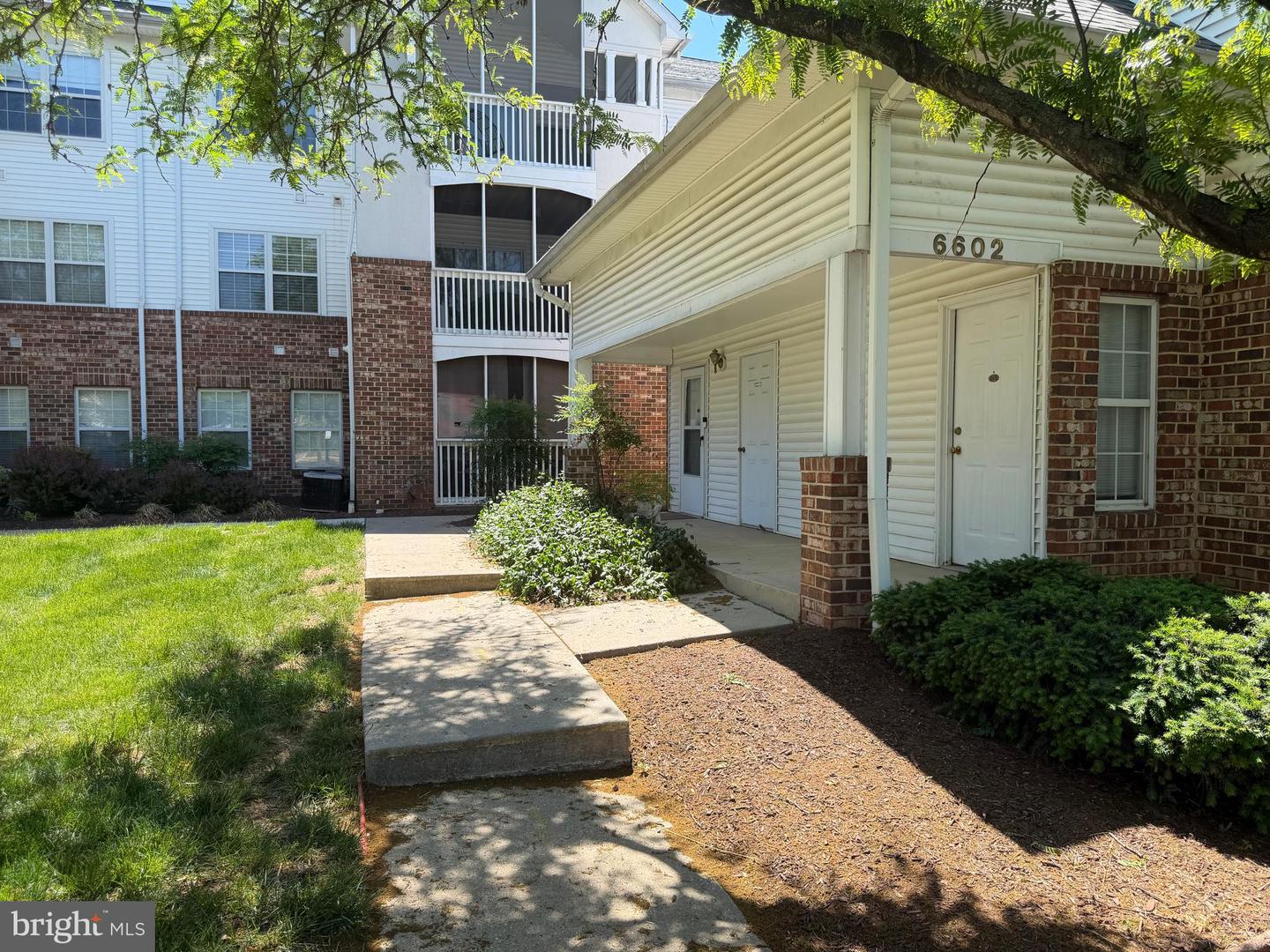 6602 Lake Park Dr #T-1 — photo