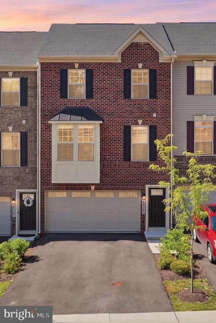 8805 Sybil Ln — photo