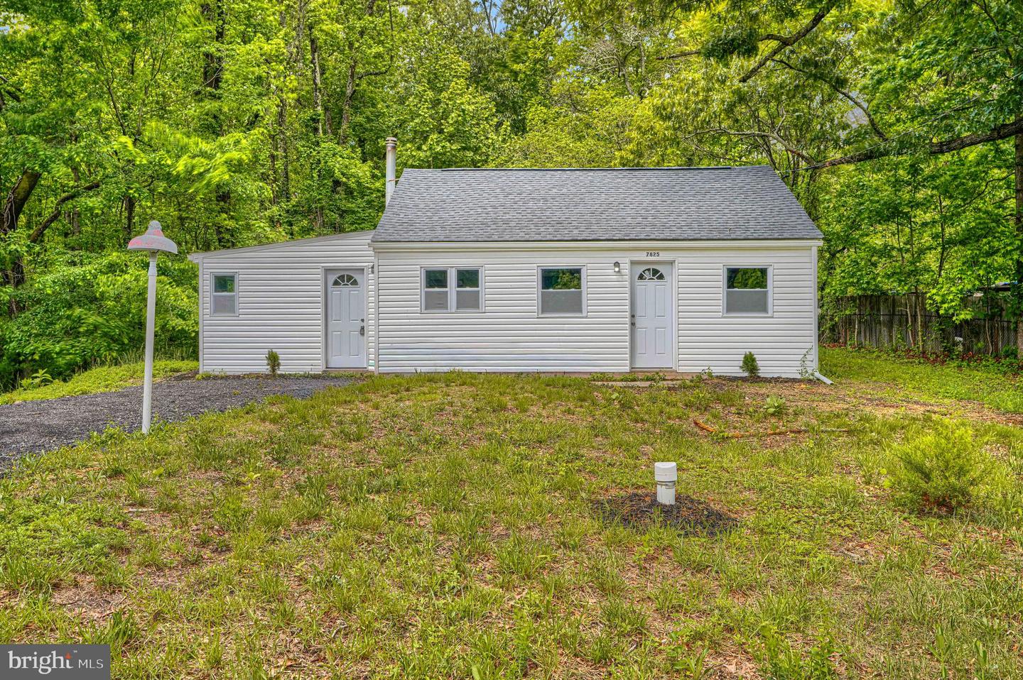 7825 Surratts Road, Clinton, MD 20735
