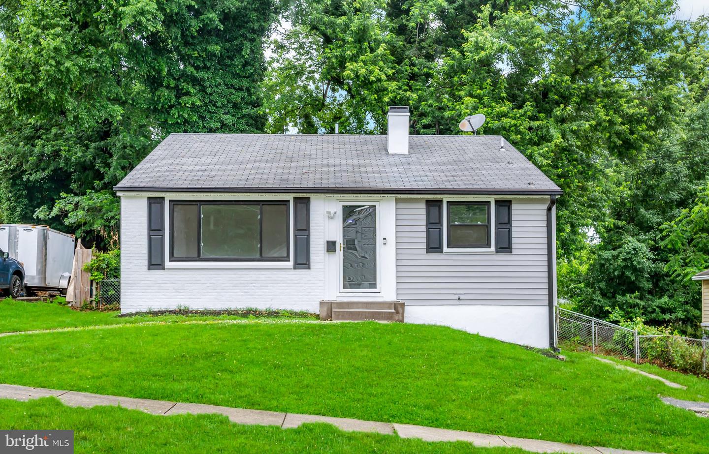 506 Barrymore Dr — photo