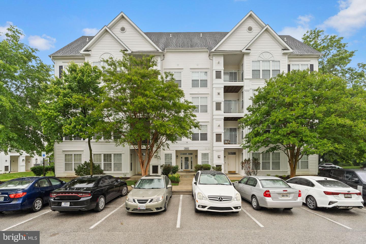 15616 Everglade Ln #303 — photo
