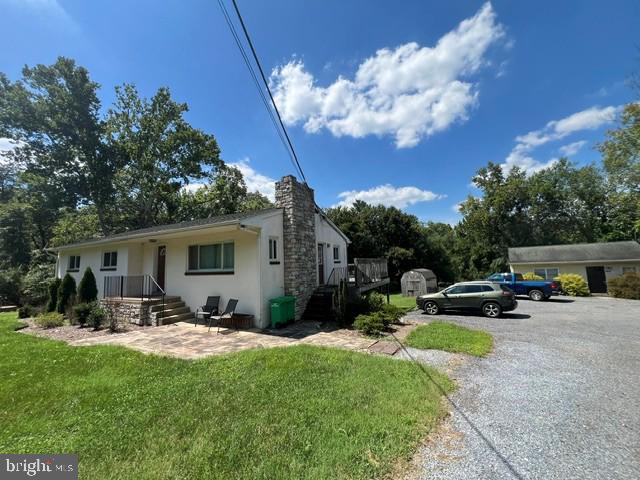 1612 Ferguson Ln — photo