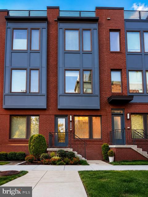 5644 46th Pl — photo