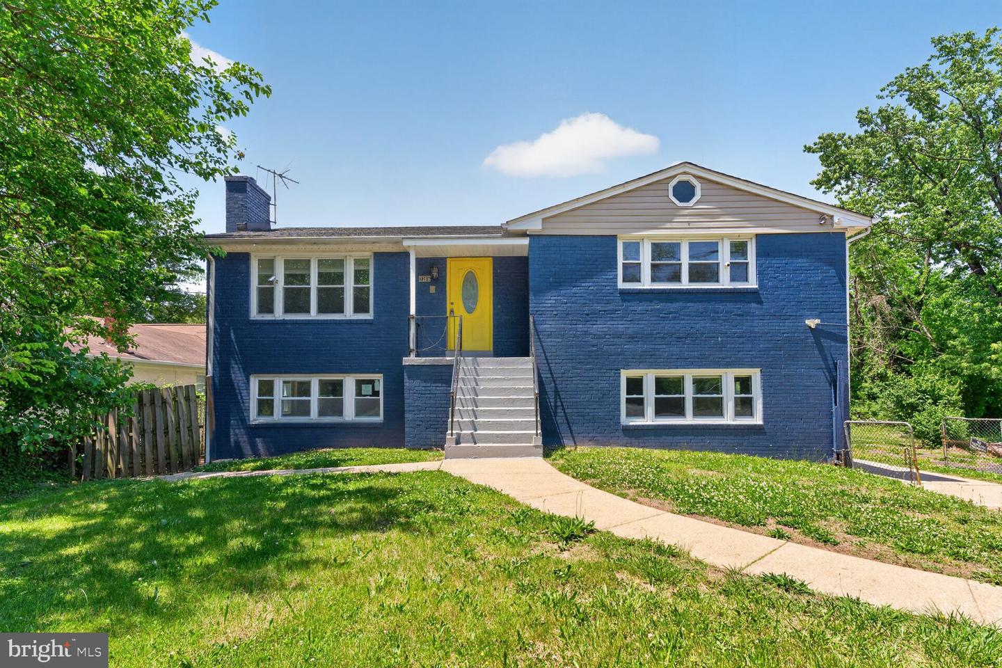 7205 Livingston Rd — photo