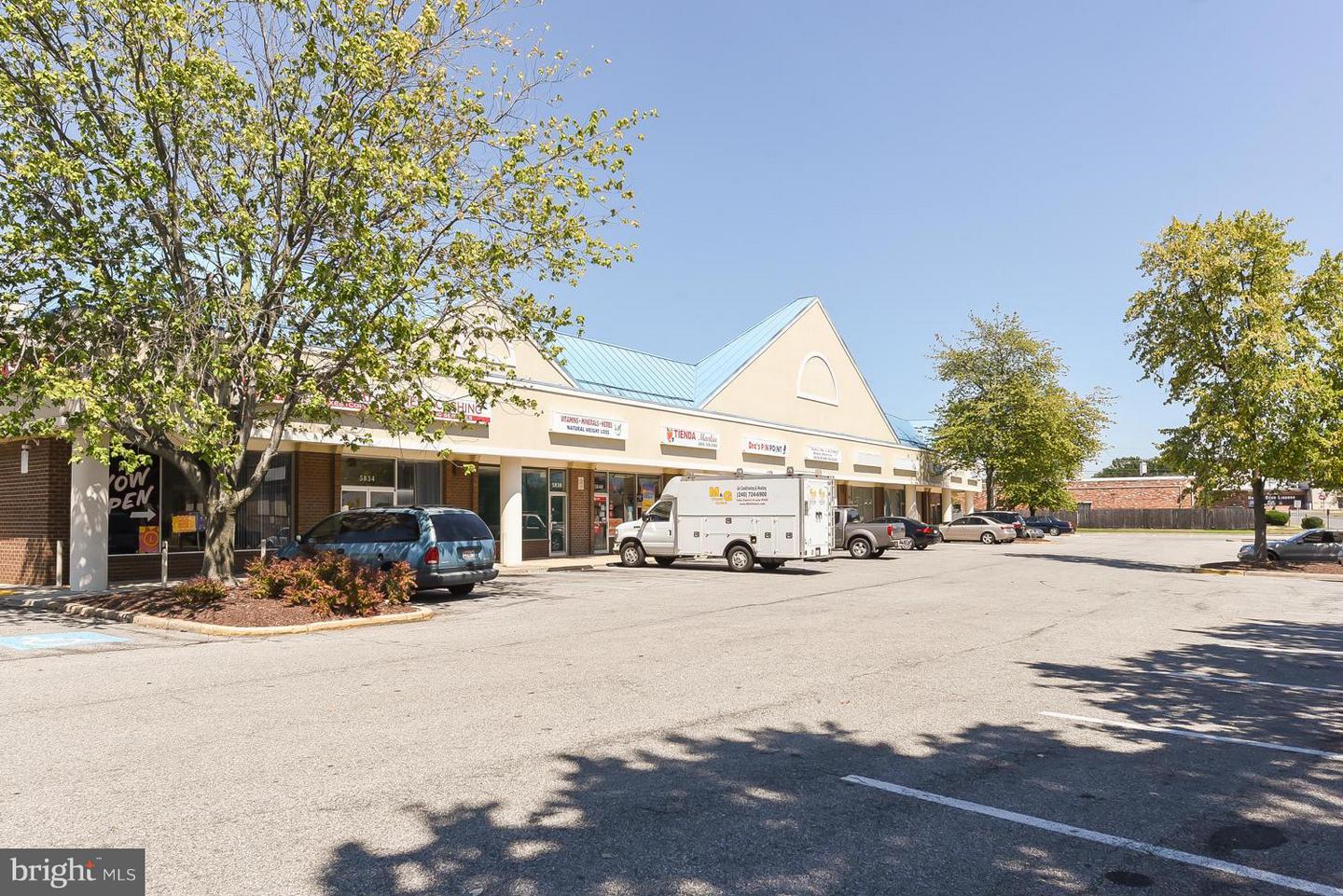 5808 Allentown Way #5808 — photo