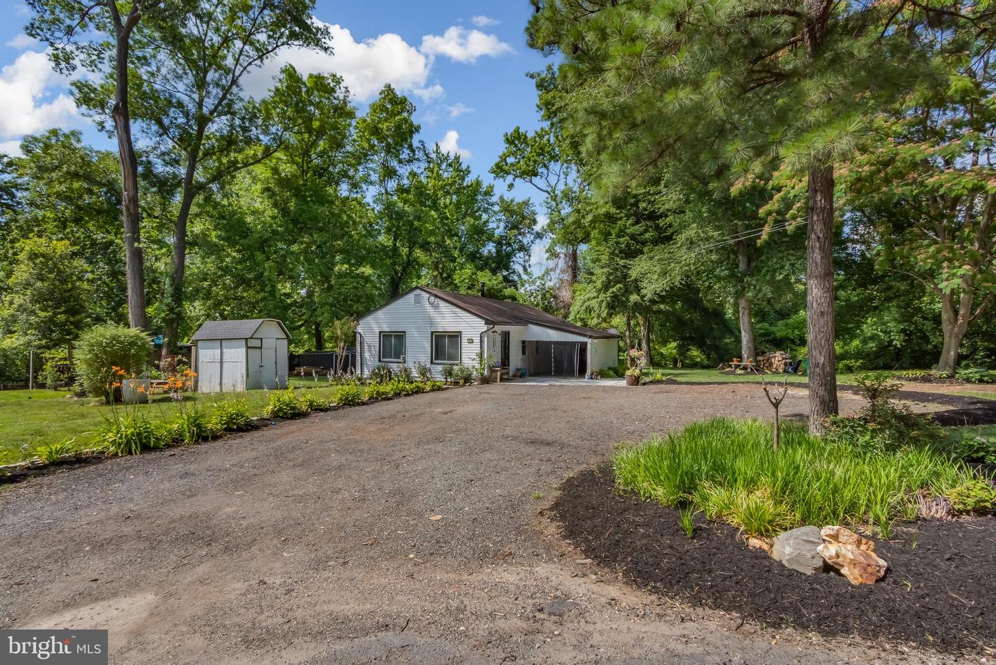 1508 Airport Ln — photo