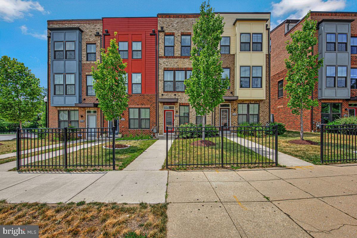 6204 Editors Park Dr — photo
