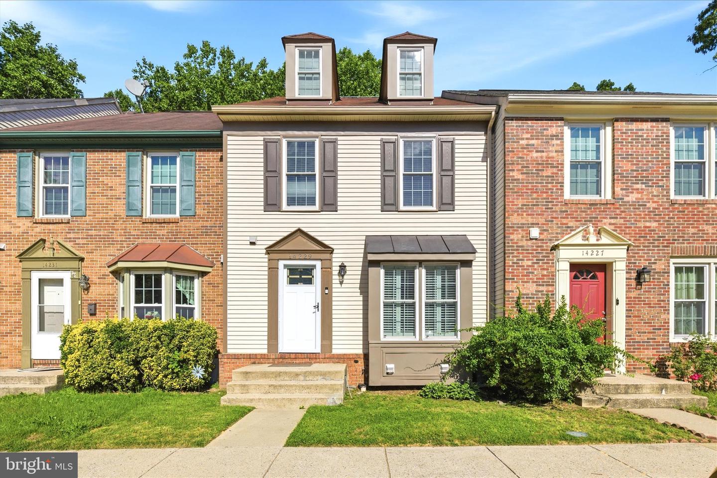 14229 Oakpointe Dr — photo