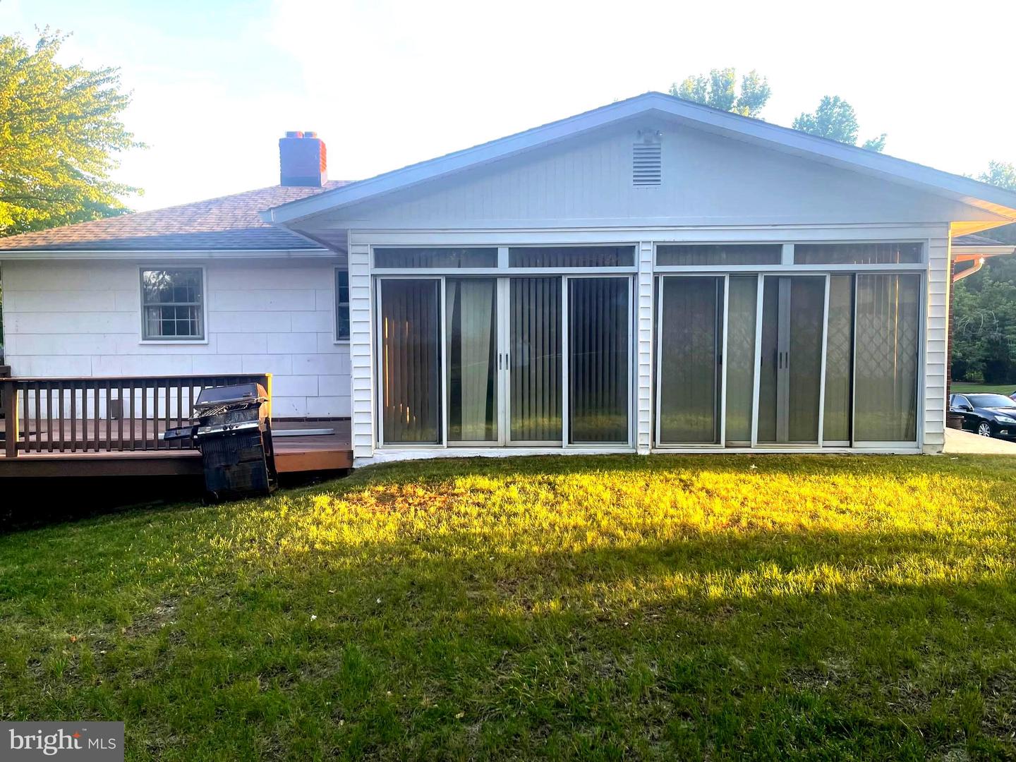 10902 Exeter Ct — photo