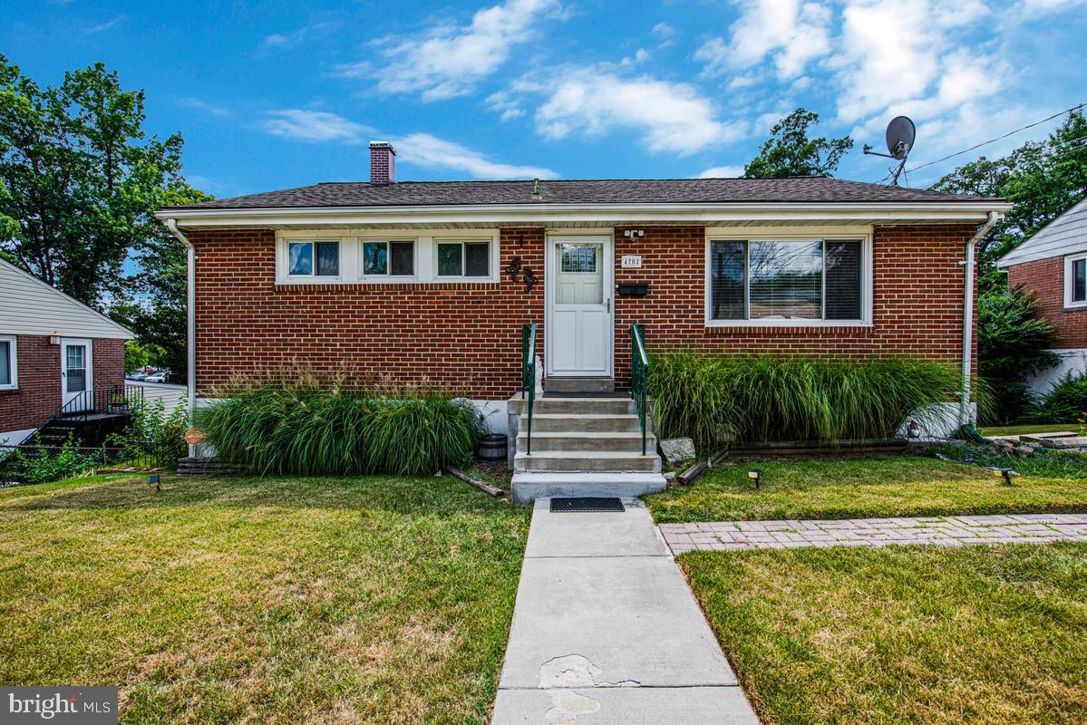 4702 66th Pl — photo