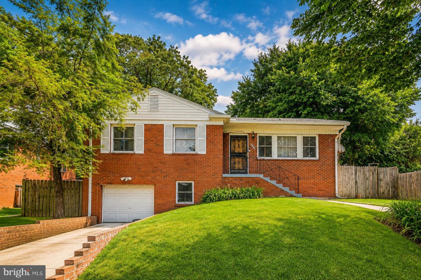 2503 Oxon Run Dr — photo