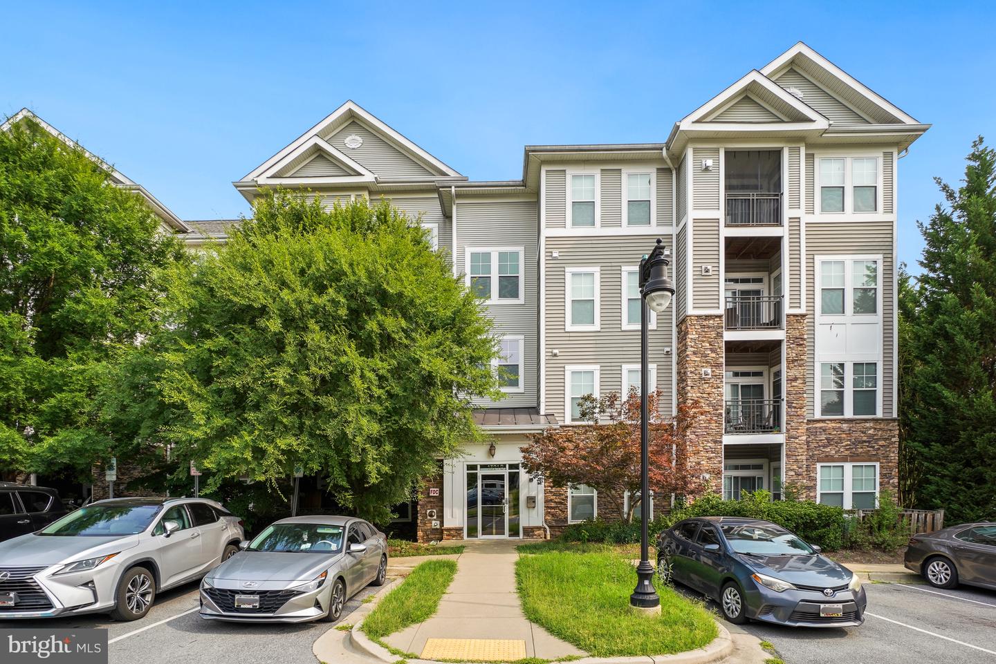 1321 Karen Blvd #207 — photo