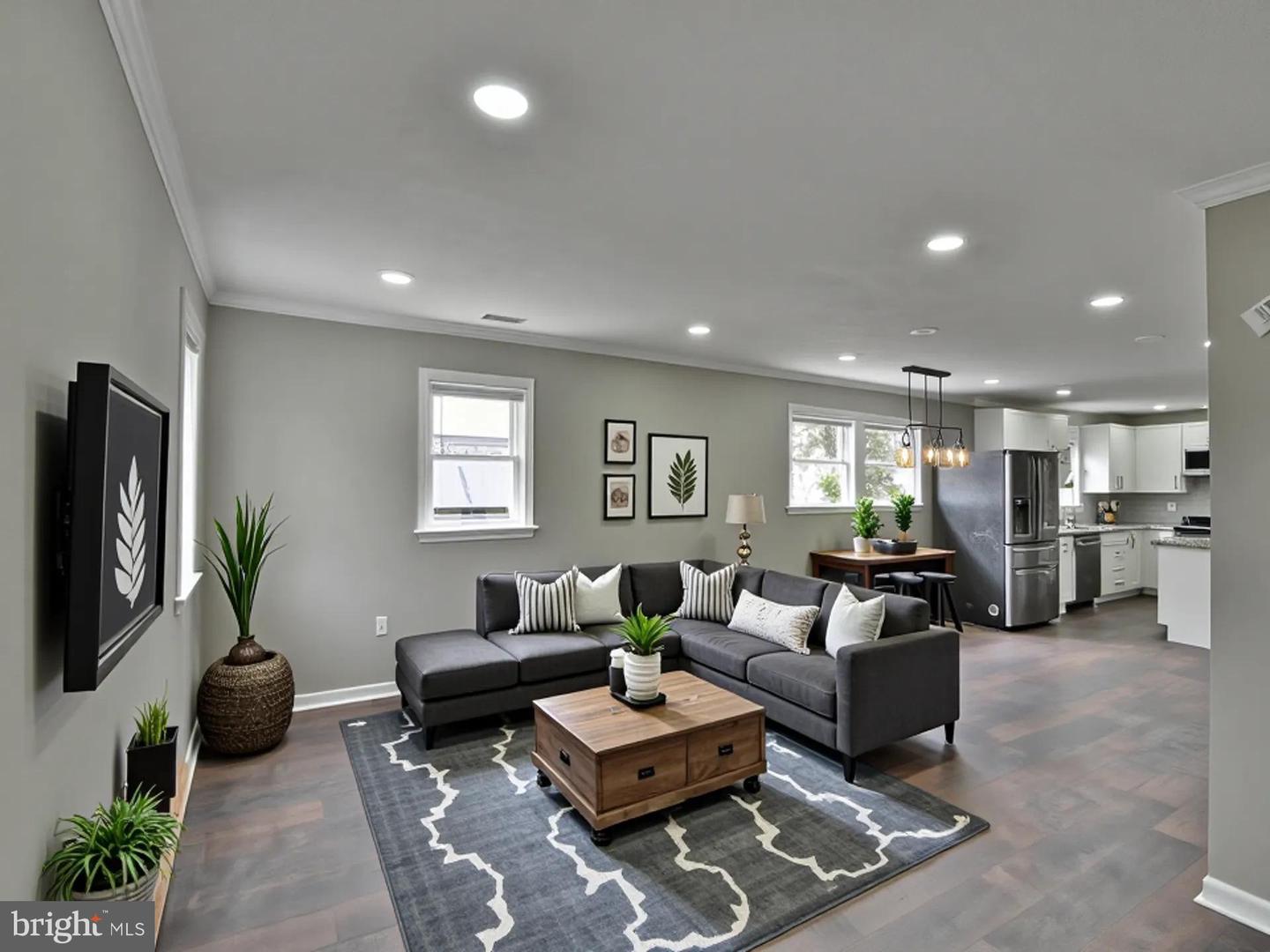 10 Bayou Ave #(Top Floor) — photo