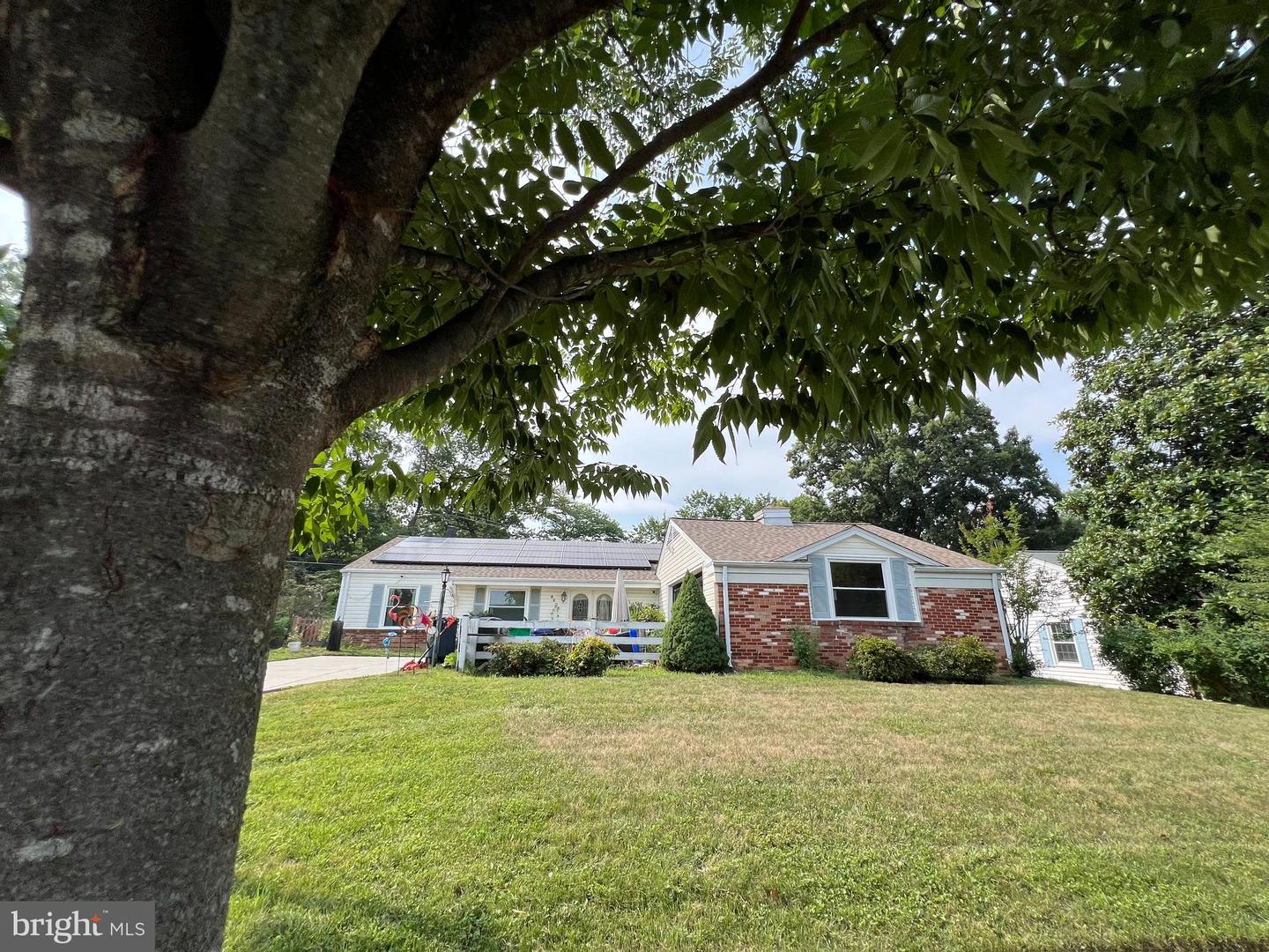 8608 Portsmouth Dr — photo