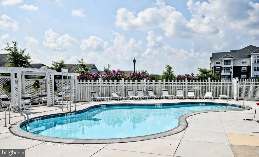13851 Belle Chasse Blvd #213 — photo