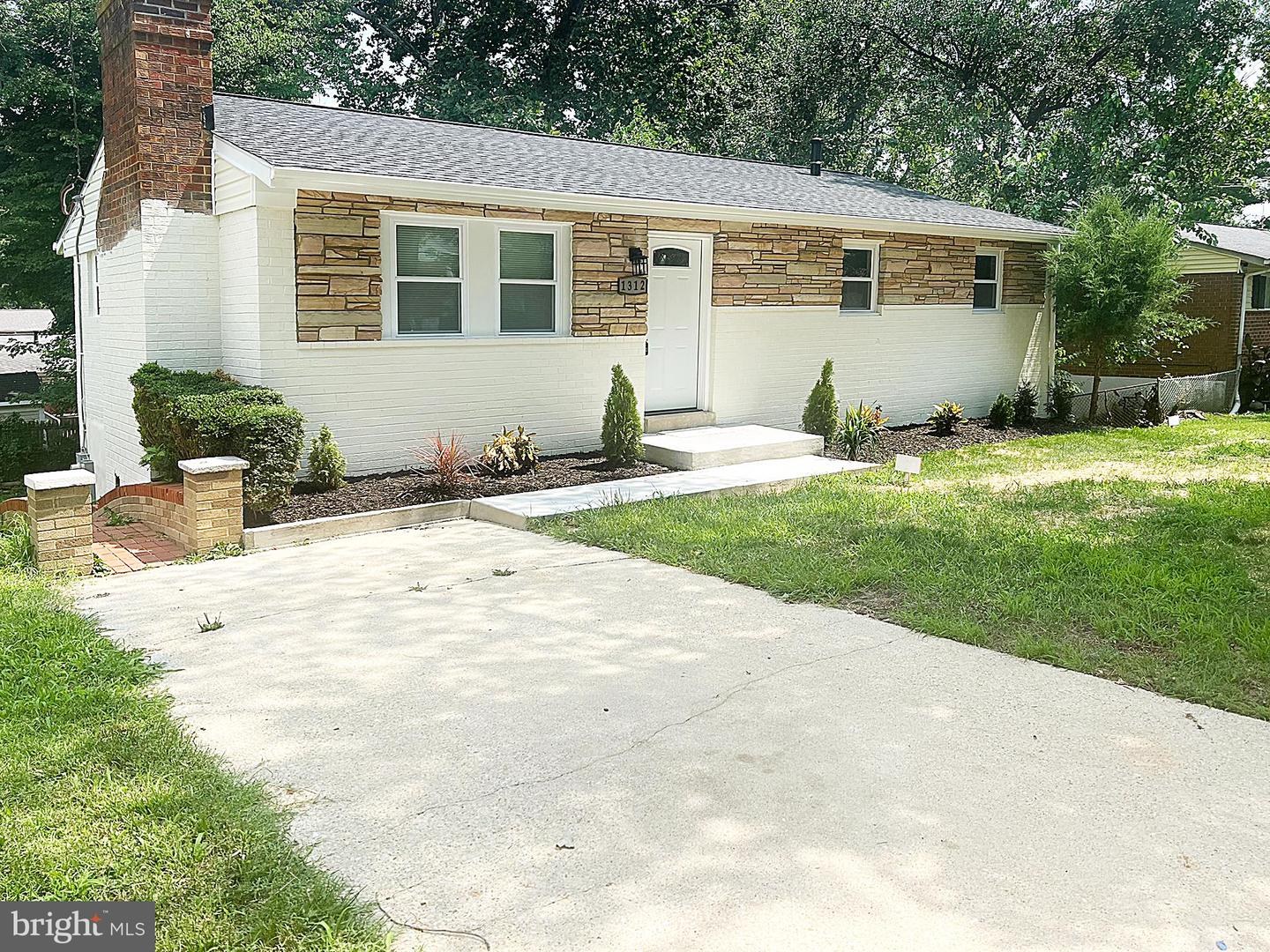 1312 Woodlark Drive — photo