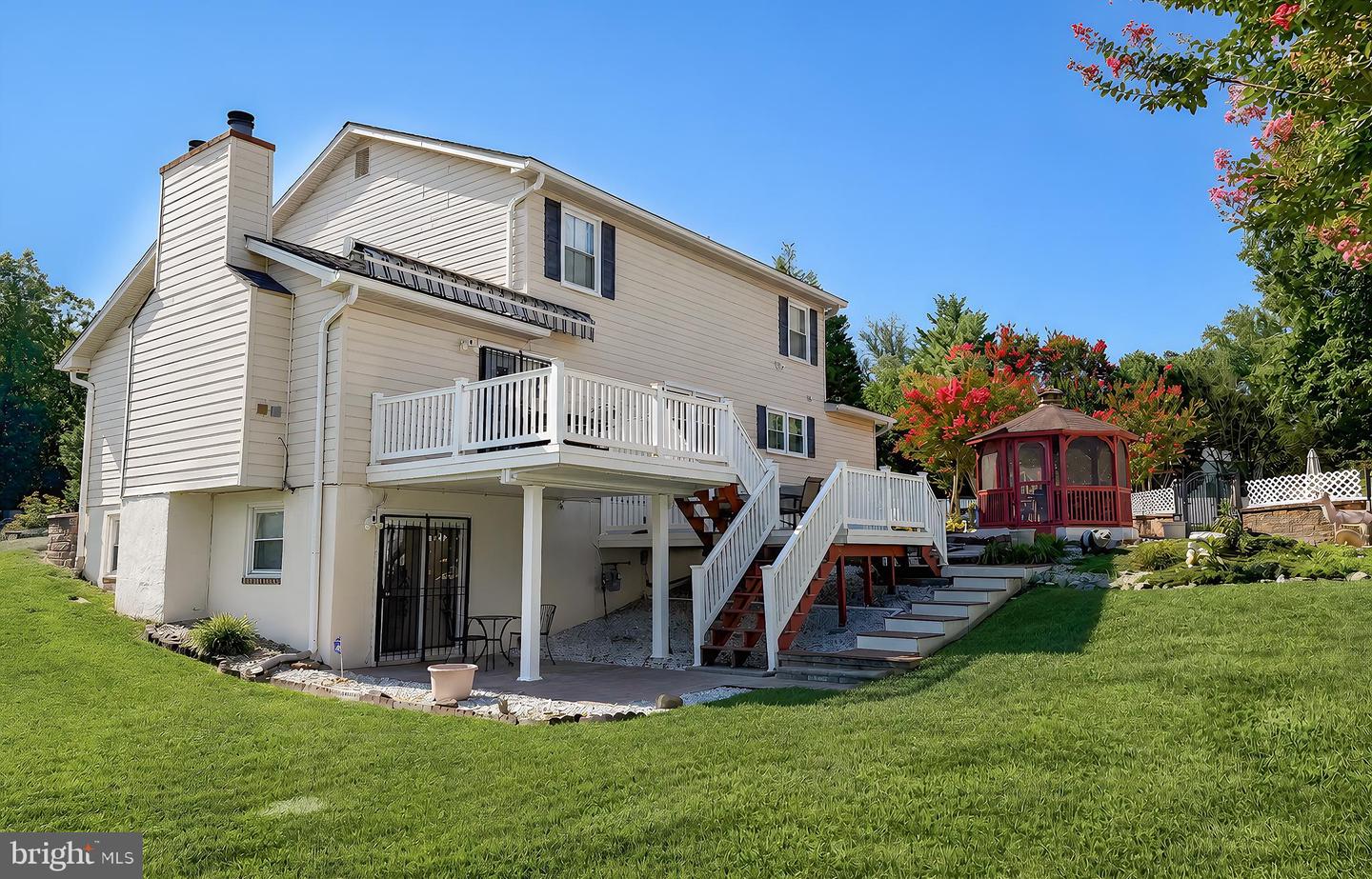 9301 Linhurst Dr — photo
