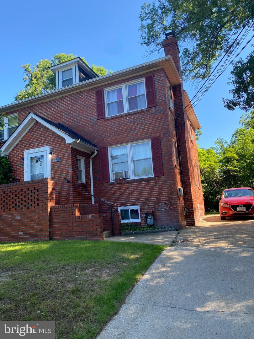 4711 Tecumseh St #1 — photo