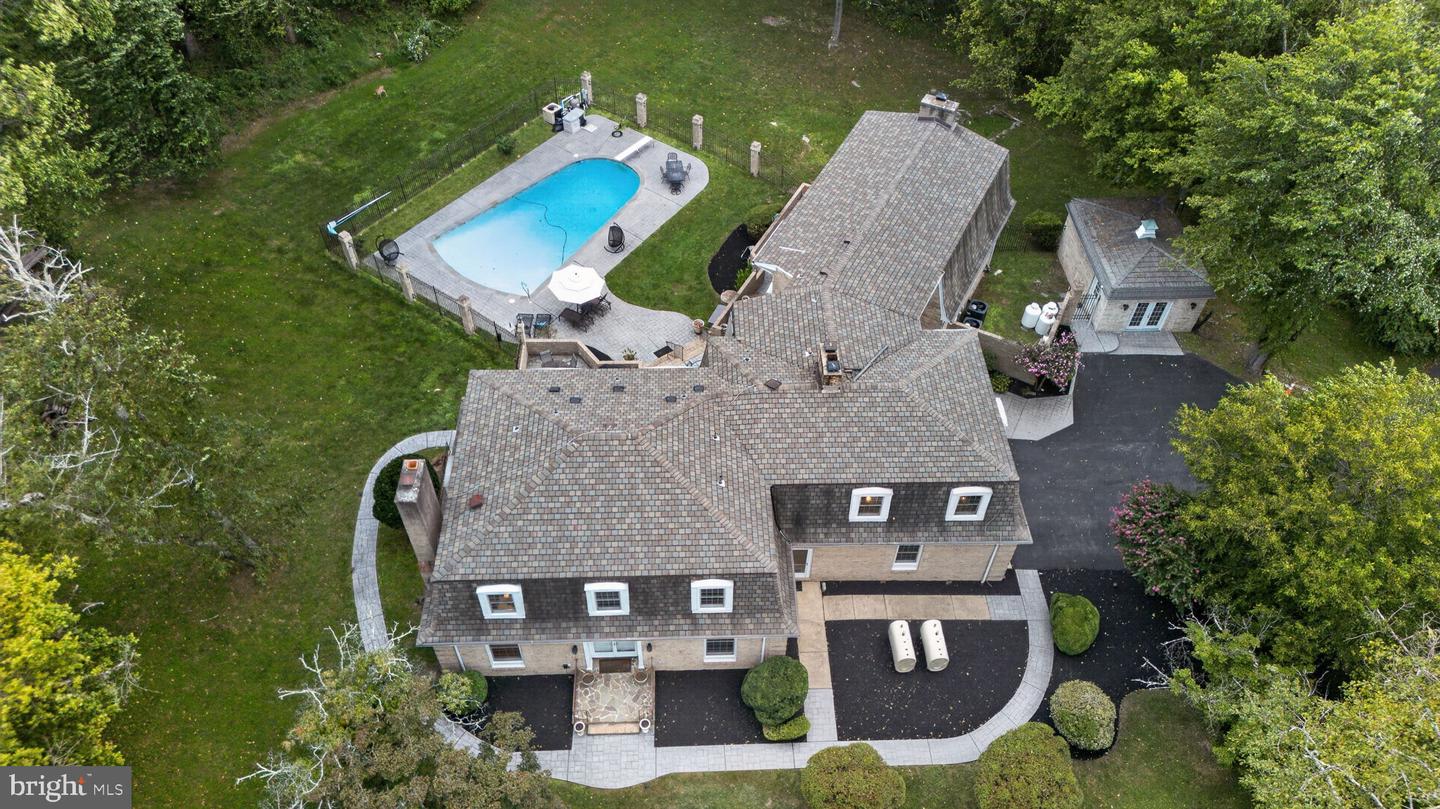 3001 Merrydale Dr — photo