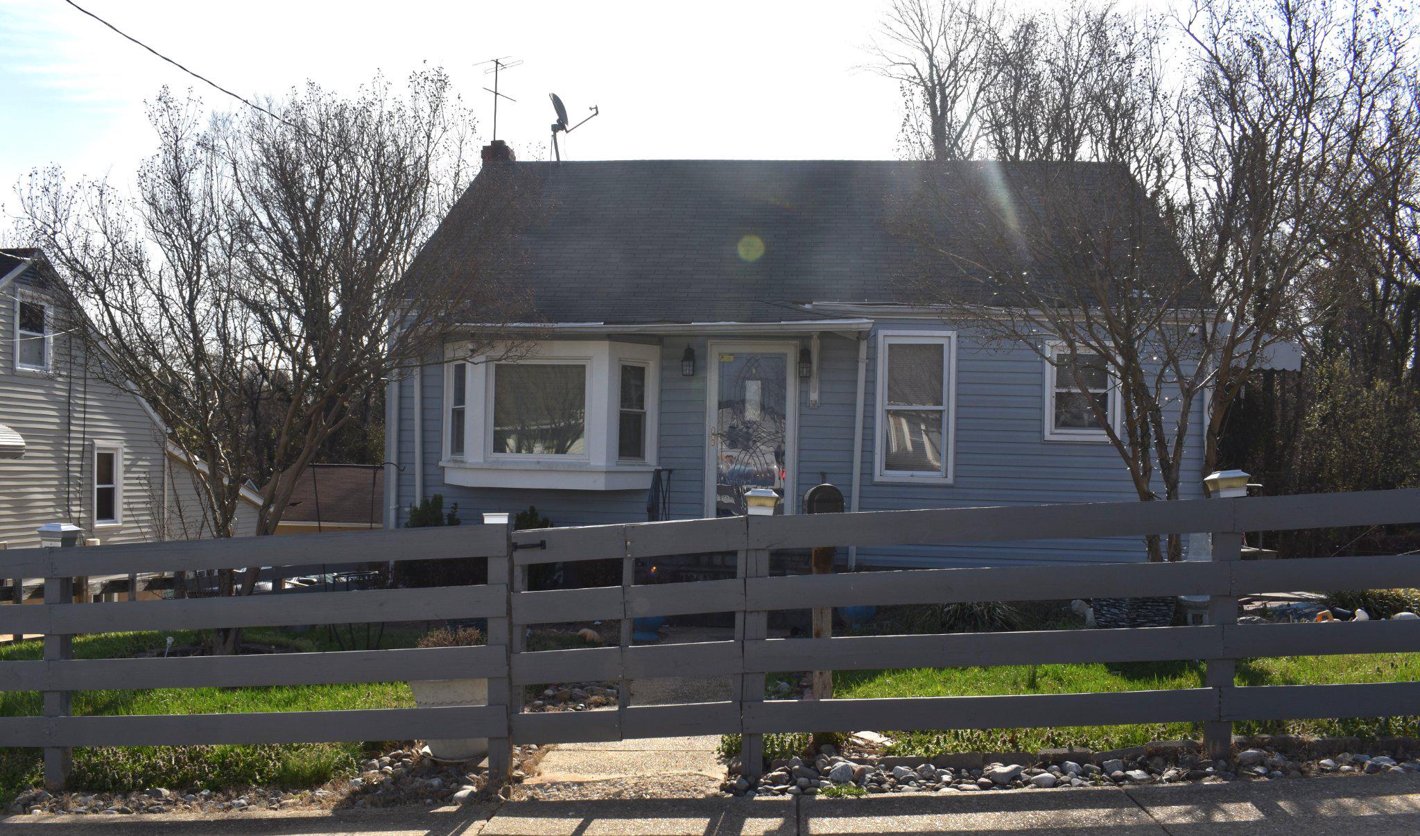 416 Topeka Ave #a (Top 2 Levels) — photo