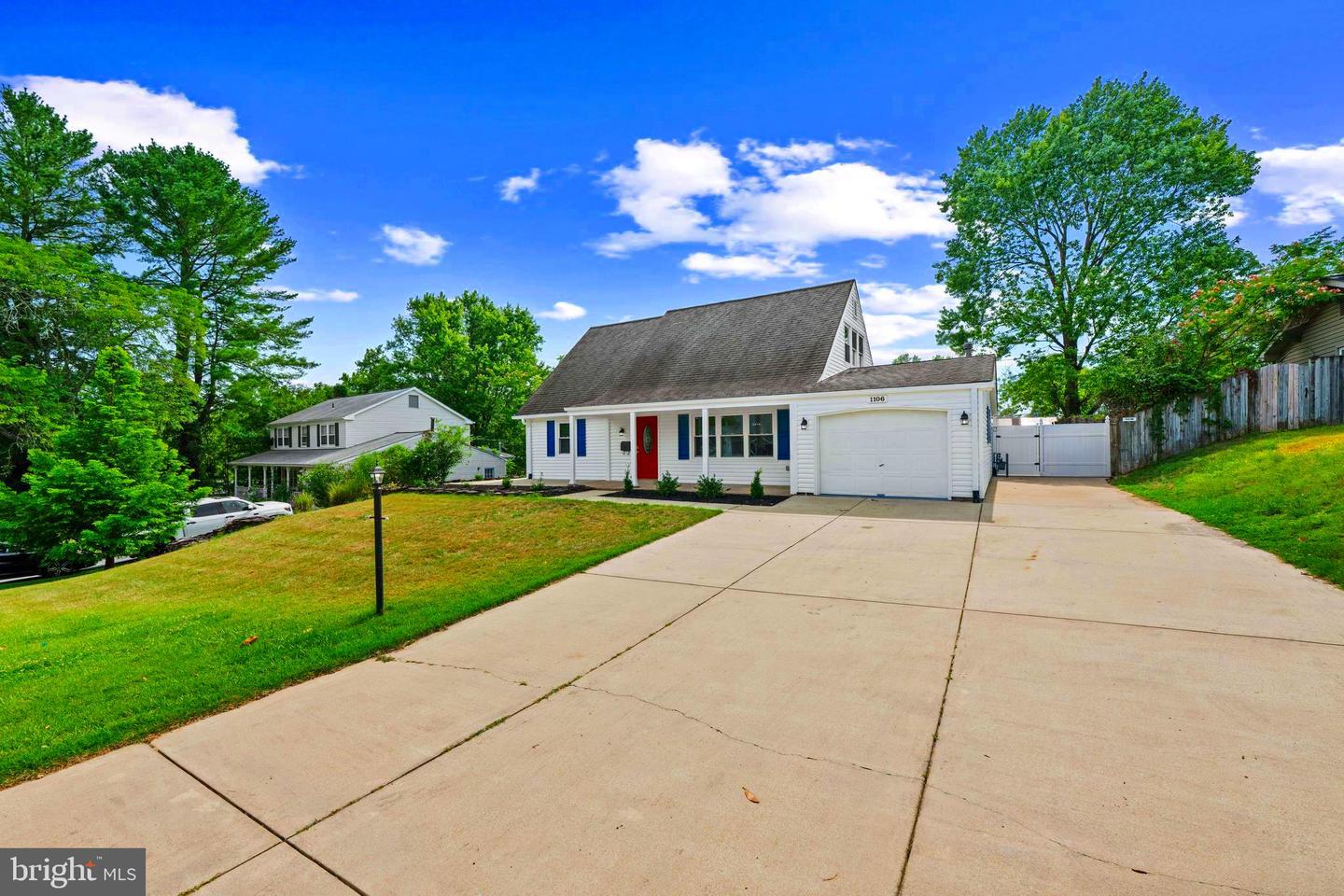 1106 Pennypacker Ln — photo