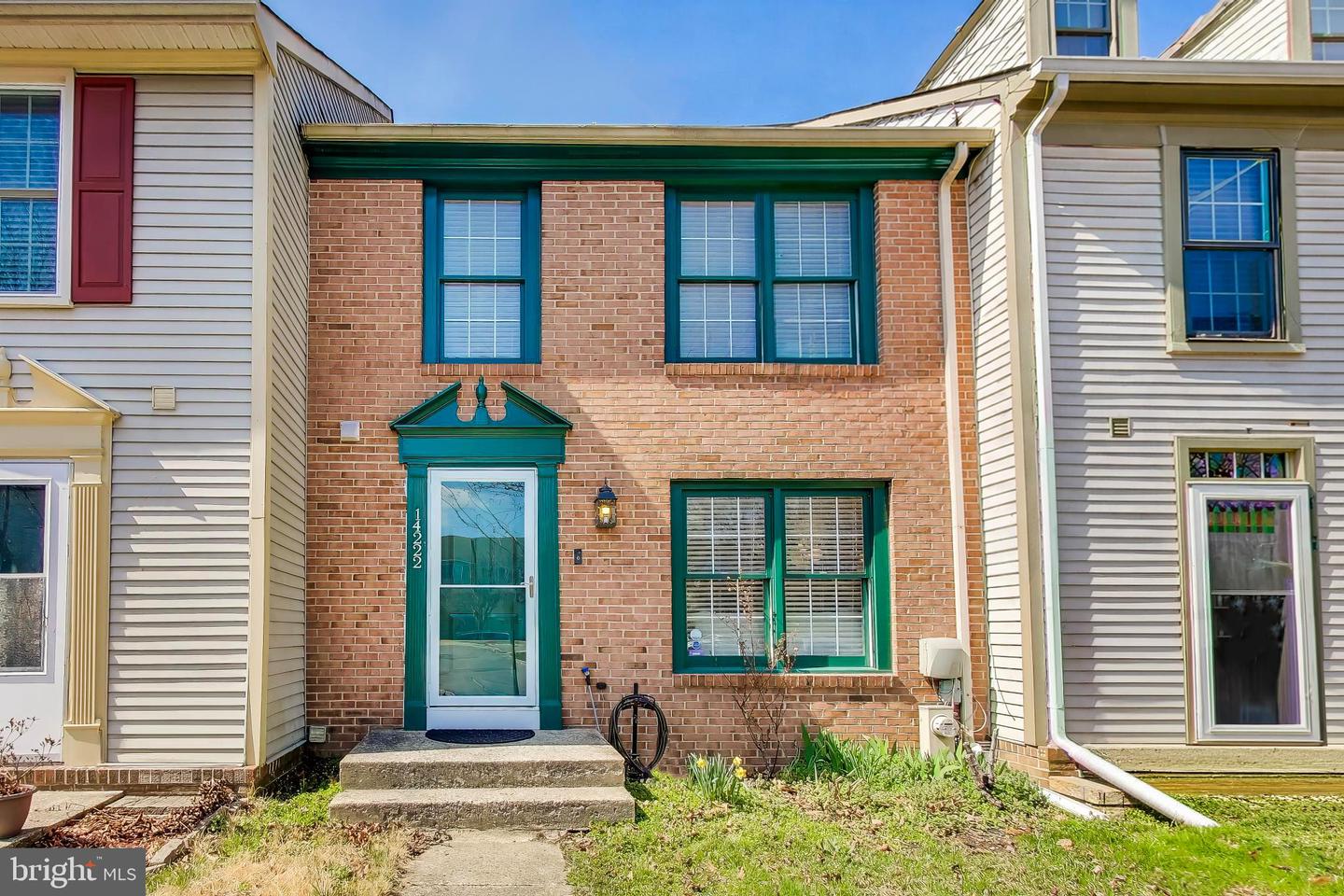 14222 Oxford Dr — photo