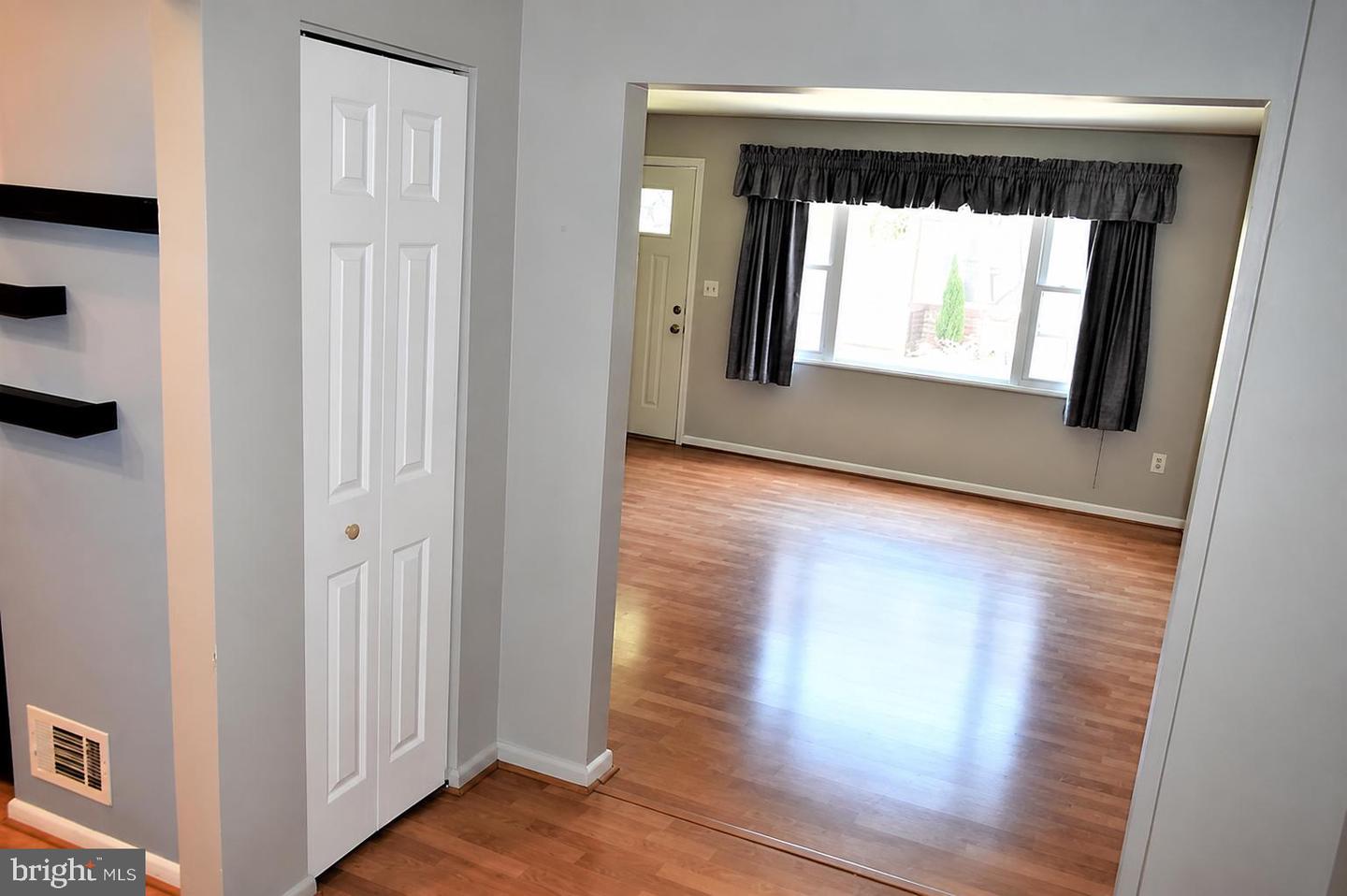 410 Main St #3 — photo