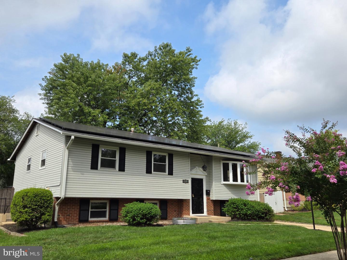 6508 Greenfield Ct — photo