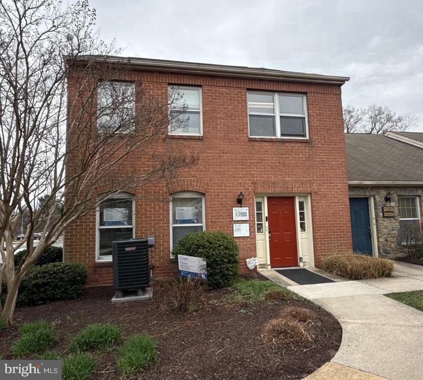 9101 Cherry Ln #212 — photo
