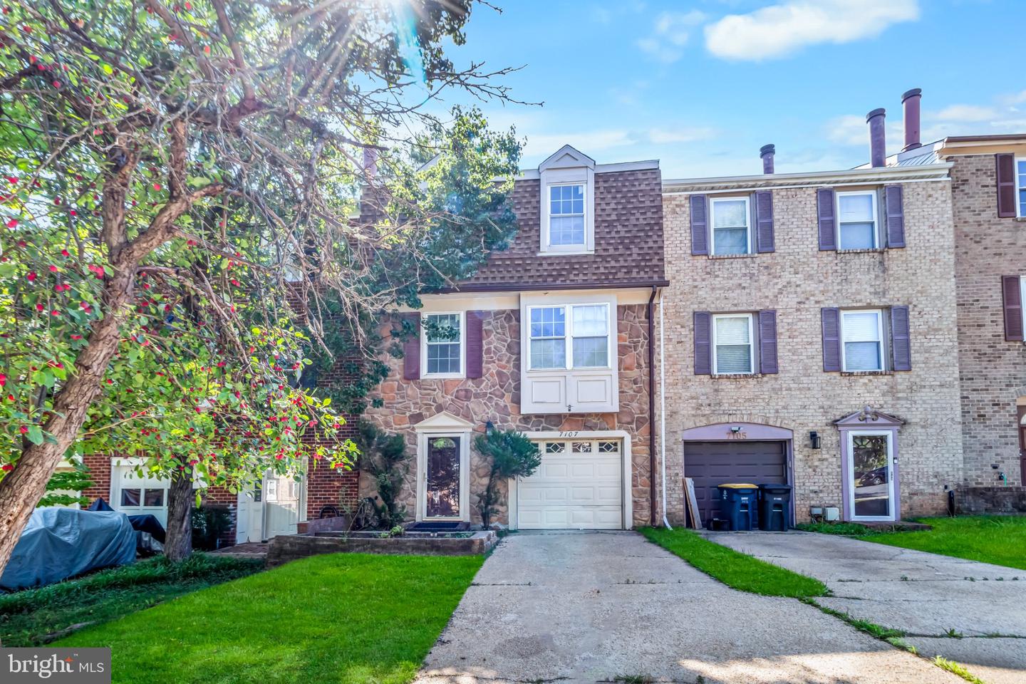 7107 Forbes Blvd — photo